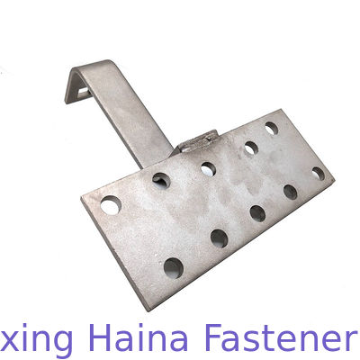 หลังคาระบบพลังงานแสงอาทิตย์ OEM อุปกรณ์ติดตั้งพลังงานแสงอาทิตย์ตะขอกระเบื้องปรับได้